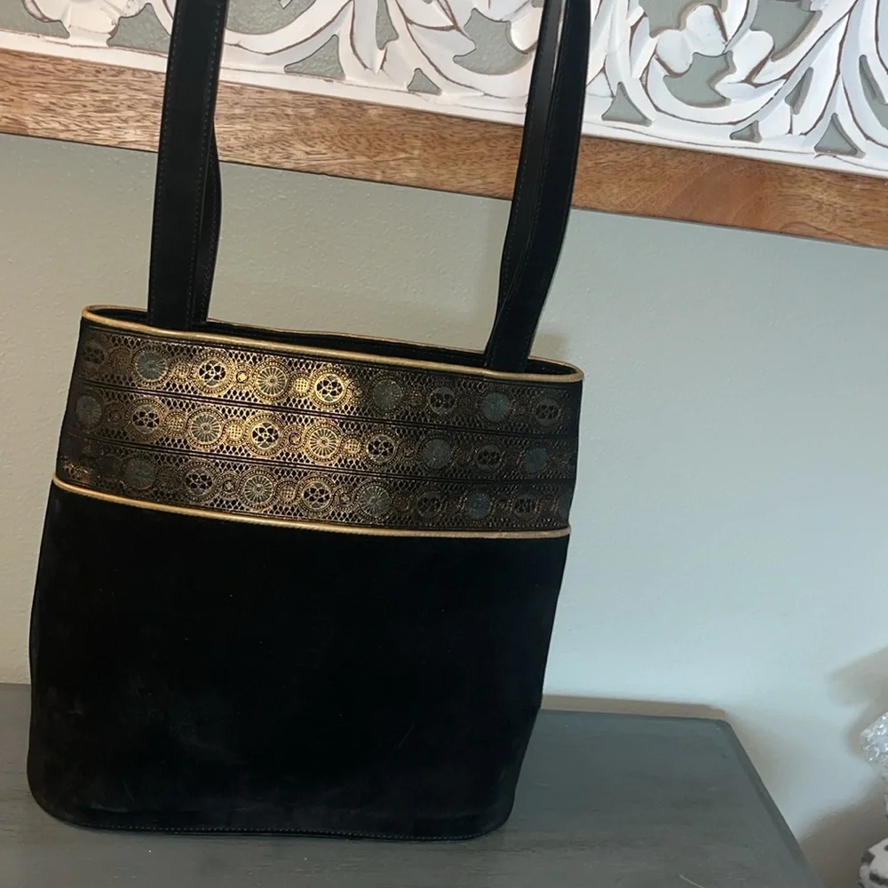 Salvatore Ferragmo Elegant Black Suede Bucket Shoulder Bag w Gold Accents EUC